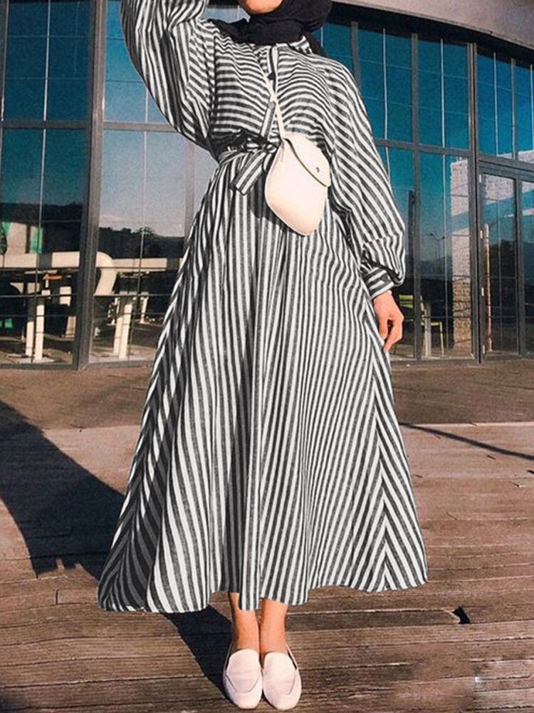 Vestido Musulmán Con Cinturón Con Solapa Y Mangas Abullonadas Con Estampado De Rayas Grandes Abaya Kaftan