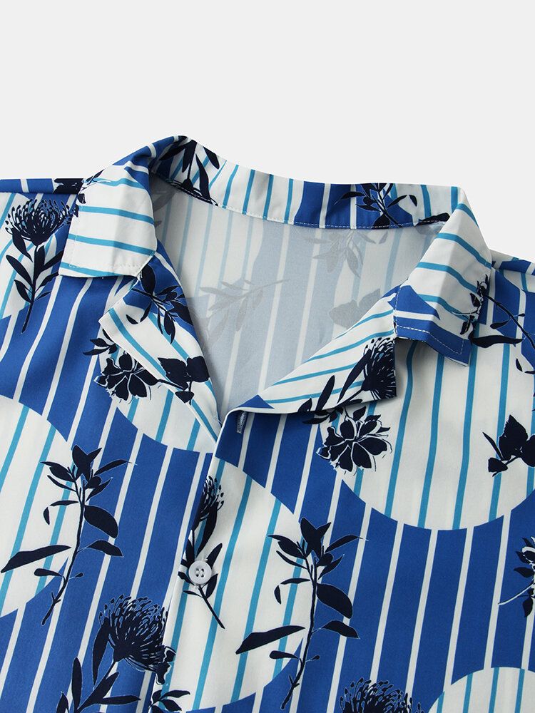 Camisa De Manga Corta Con Cuello Reverente A Rayas Con Estampado De Flores Para Hombre