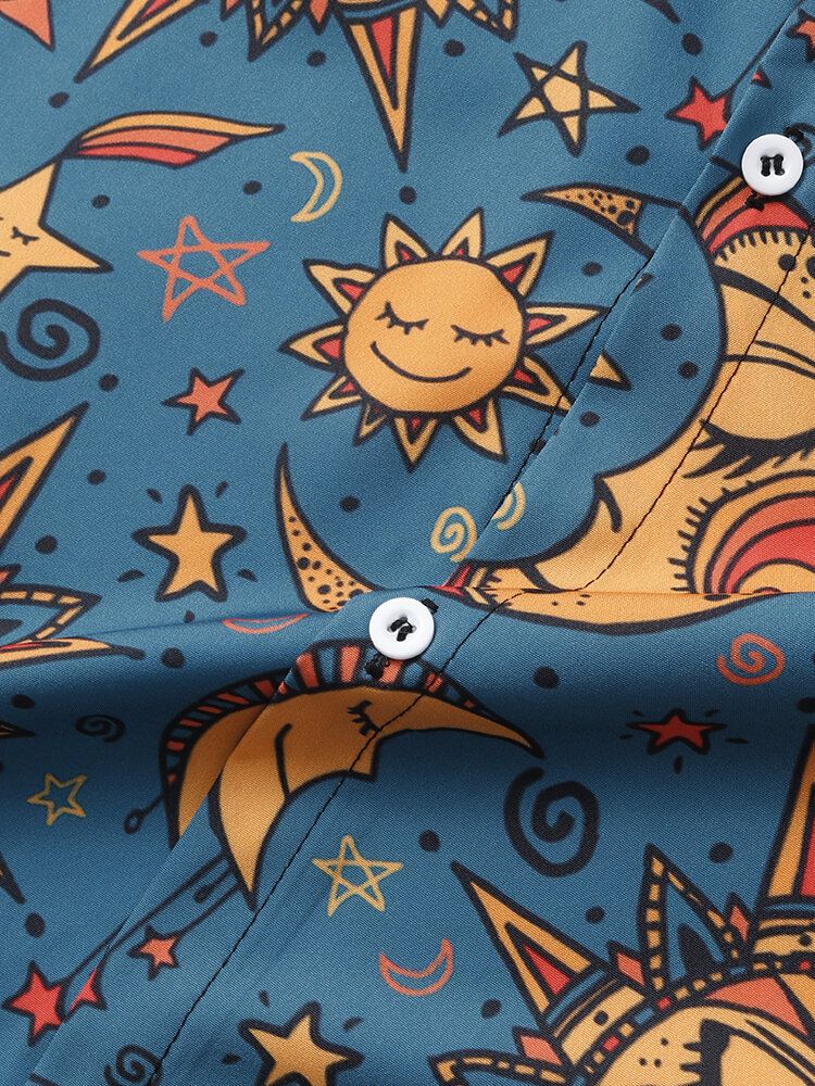 Camisa De Manga Corta Con Solapa Misteriosa Con Estampado De Sol Y Luna Para Hombre