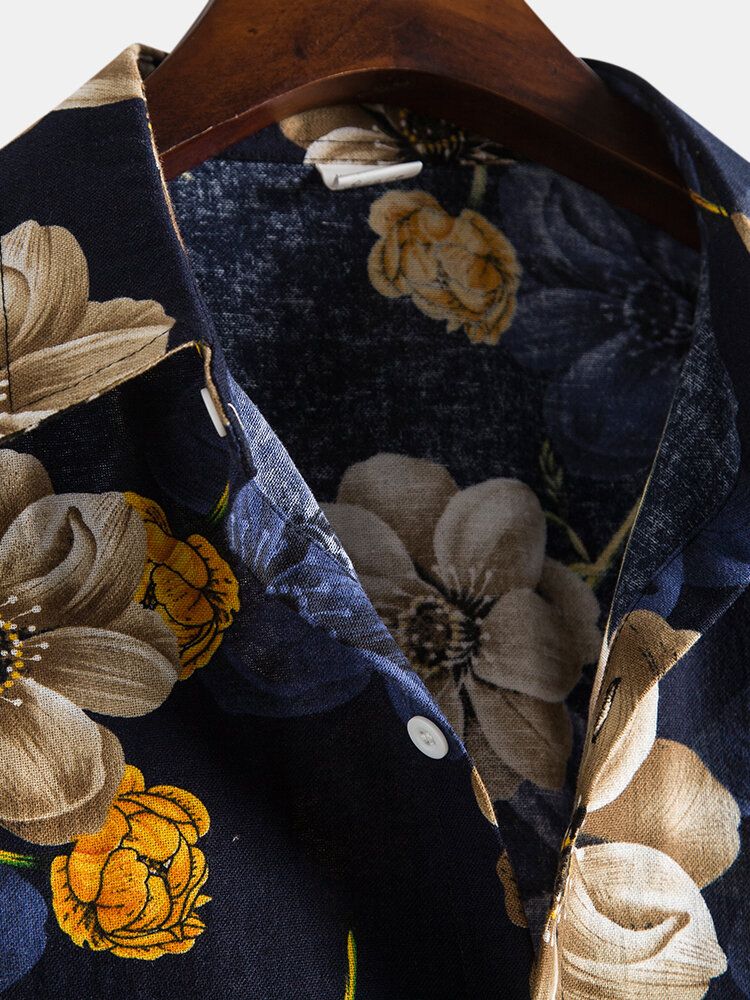 Camisa Navideña Con Solapa Y Dobladillo Curvo Con Gráficos De Flores Para Hombre