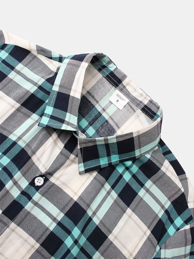 Camisas Informales Con Botones De Solapa Y Dobladillo Curvo De Manga Corta Con Estampado A Cuadros Para Hombre