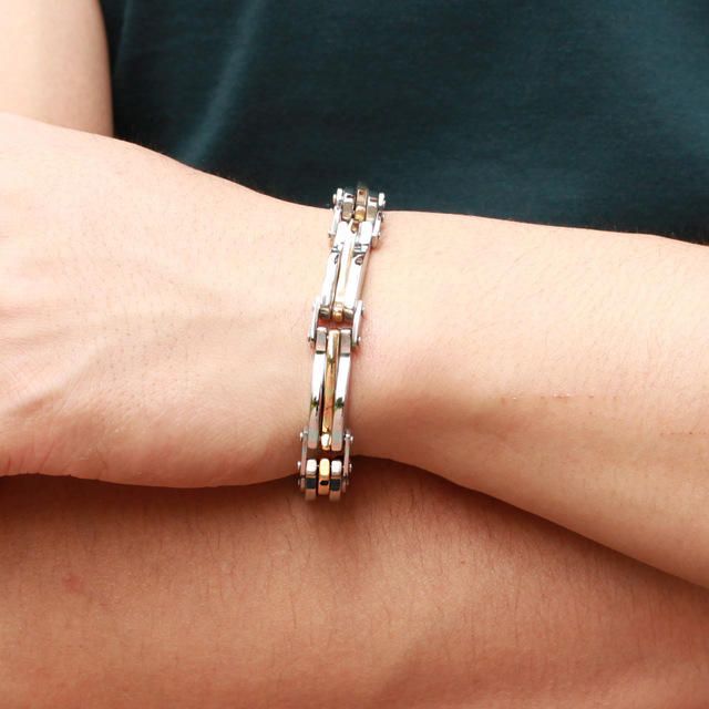 Brazalete De Acero De Titanio De Una Sola Cadena De Oro Intermetálico En Forma De Diamante