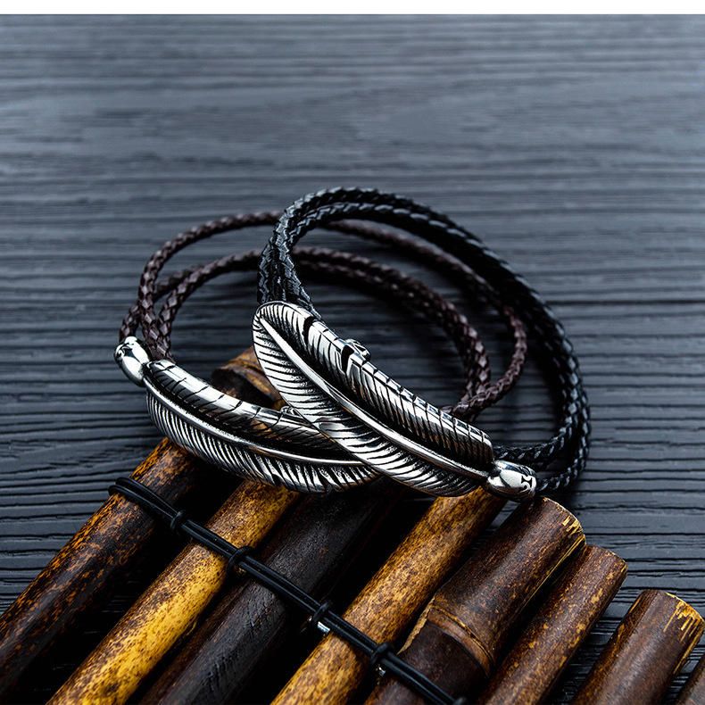 Pulsera De Cuero Trenzado De Acero Inoxidable Multicapa Con Plumas De Titanio Para Hombre