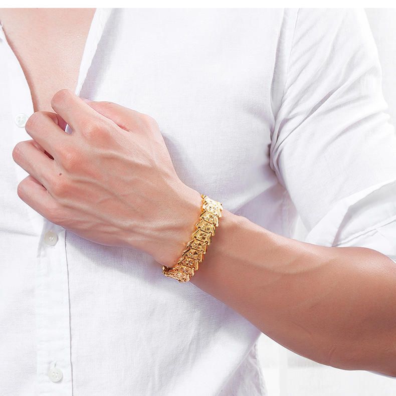 Pulsera Masculina Con Forma De Flor Chapada En Oro De 18 Quilates