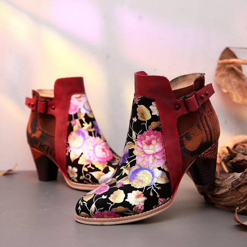 Combinación De Flores Florecidas Retro Con Letra De Estilo Moderno Elegantes Botas De Tacón Alto Únicas