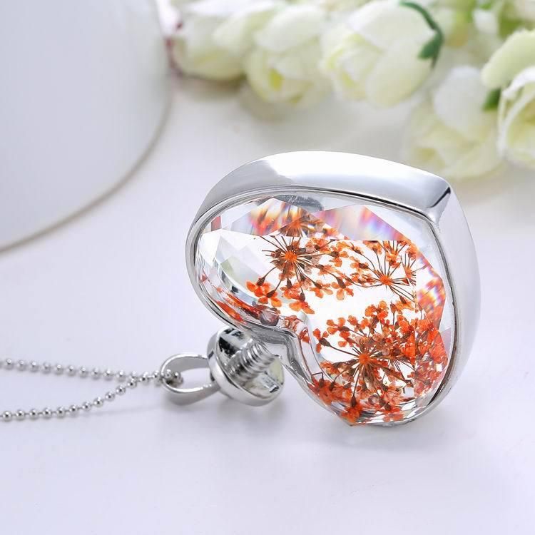 Collar Interior De Flores Secas Naturales Dulces Colgante De Corazón De Cristal Para Mujer El Mejor Regalo