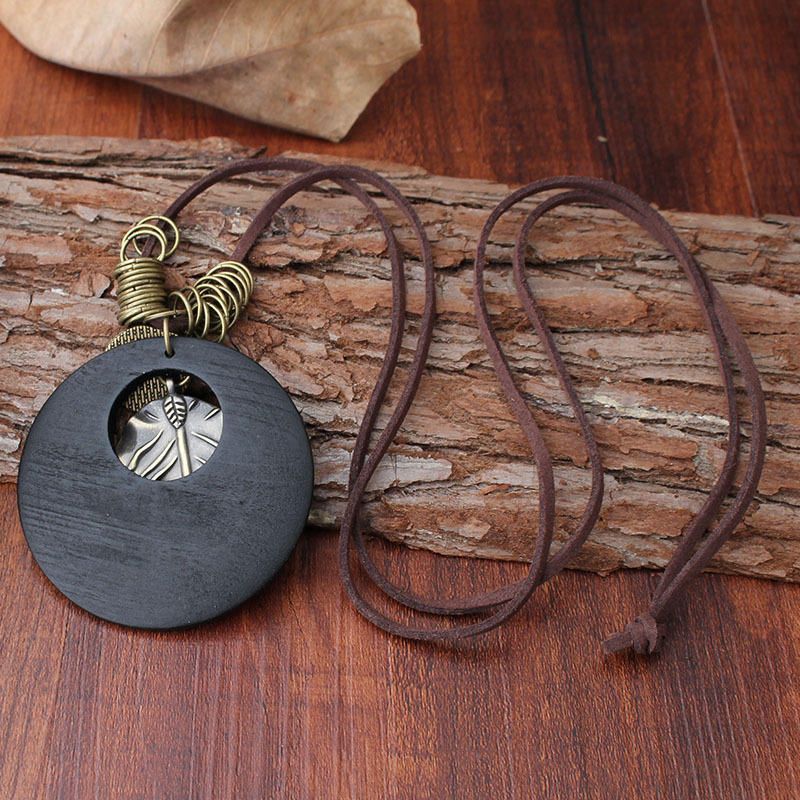 Collares Con Colgante De Hoja De Aleación De Madera Étnica Collar De Suéter Largo Con Cuerda De Cuero Vintage Para Hombres