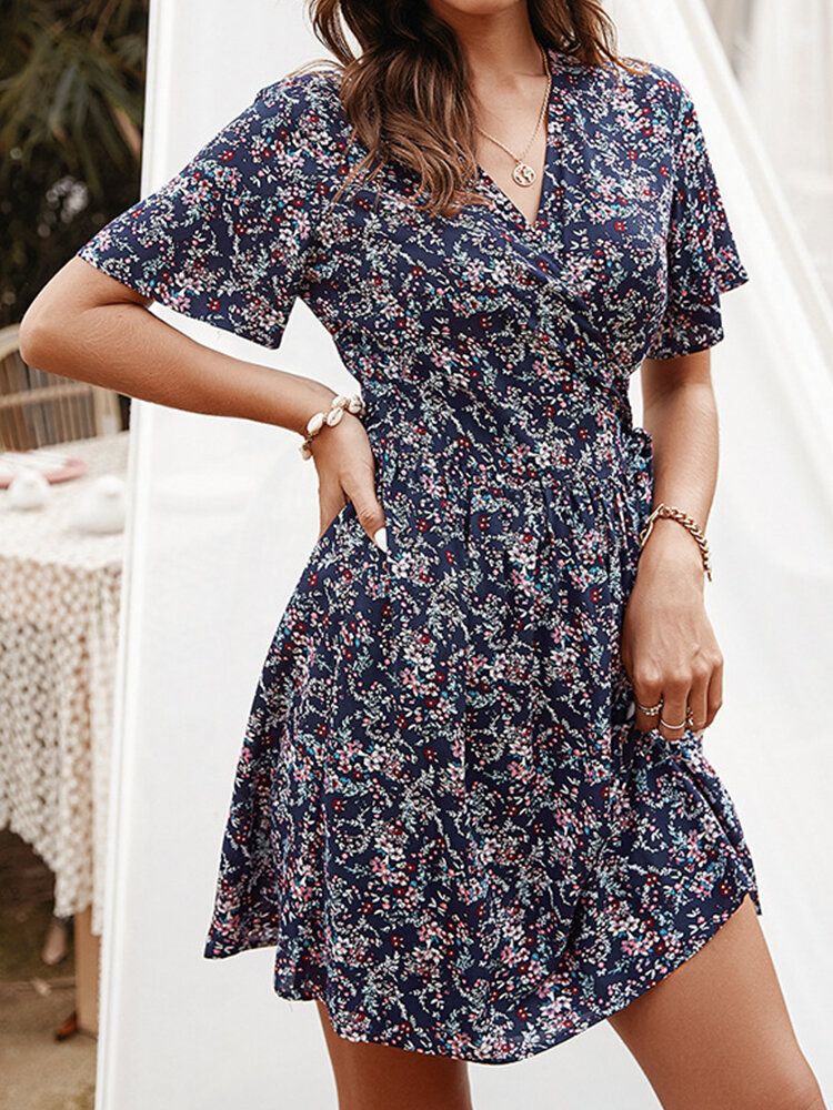 Vestido De Manga Corta Con Estampado Floral Cruzado Y Cruzado