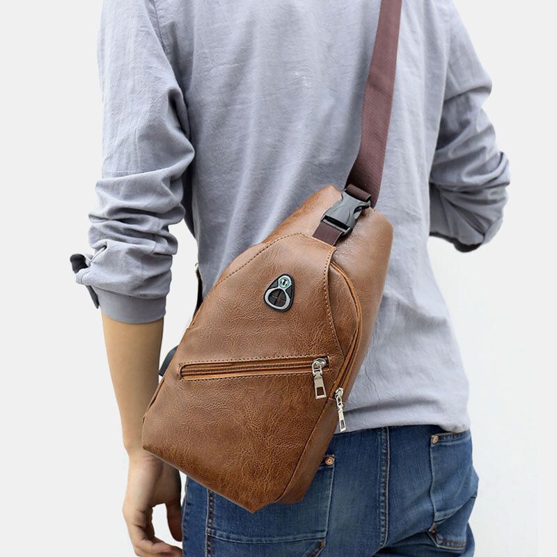 Hombres De Cuero De Imitación De Carga Usb Auriculares Viajes Retro Business Chest Bag Crossbody Bag