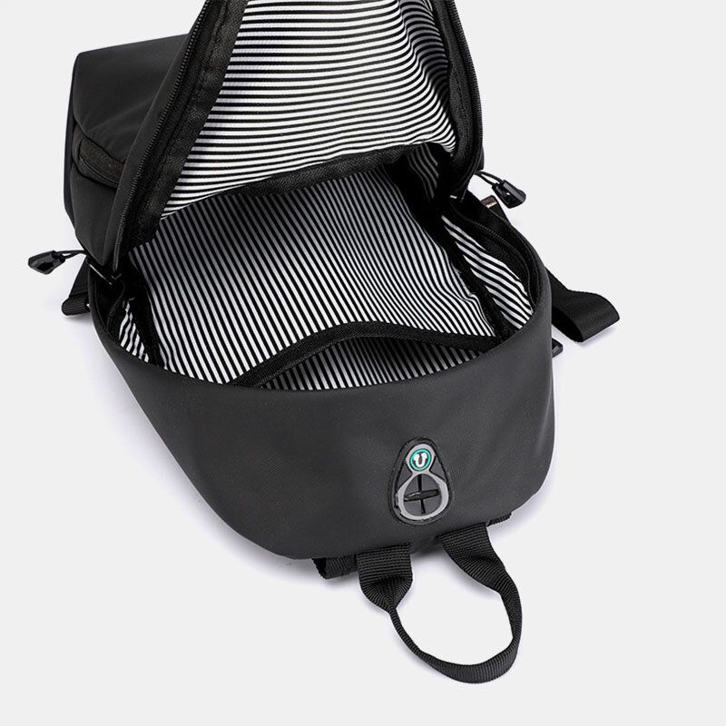 Hombres Nylon Agujero Para Auriculares Impermeable Al Aire Libre Bolso Bandolera Bolso De Pecho Bolso Bandolera