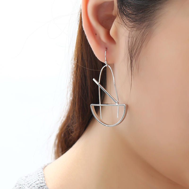 Pendientes Colgantes Geométricos Chapados En Platino De Moda Estilo Simple Piercing Gota De Oreja Para Mujer El Mejor Regalo