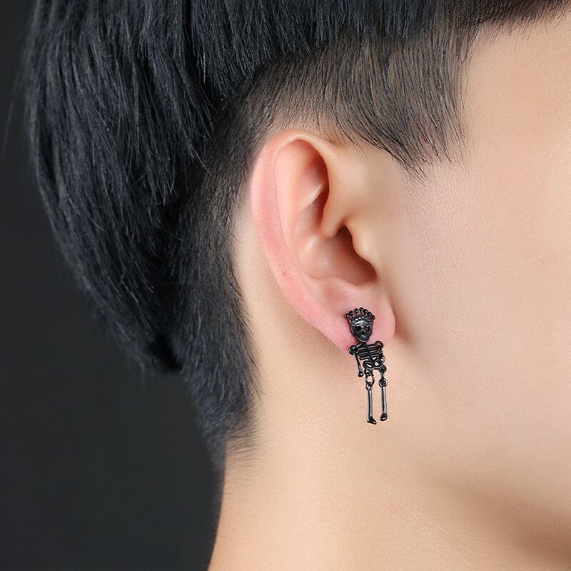 Unisex Retro Acero Inoxidable Ear Stud Skull Regalo Creativo Para Hombres Mujeres