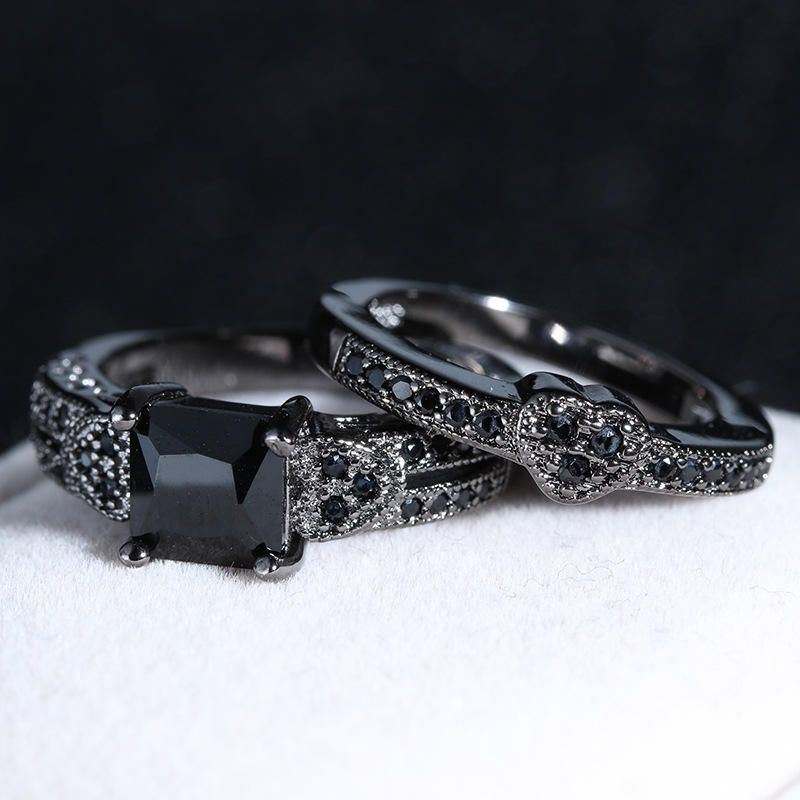 2pcs Set Classic Engagement Ring Gun Conjuntos De Anillos De Corazón De Circonita Negra Para Mujeres