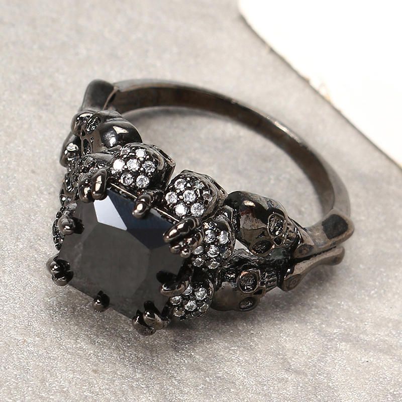 Anillo De Acero Inoxidable Con Circonita Negra Garra Gótica Anillo De Dedo De Diamantes De Imitación Con Doble Calavera Para Mujer