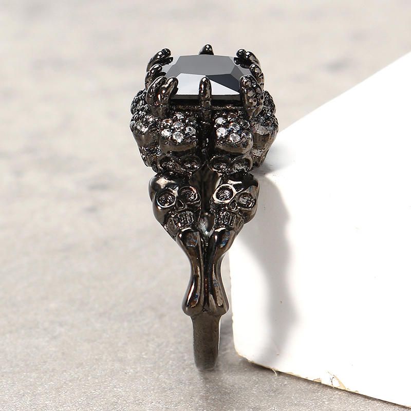 Anillo De Acero Inoxidable Con Circonita Negra Garra Gótica Anillo De Dedo De Diamantes De Imitación Con Doble Calavera Para Mujer