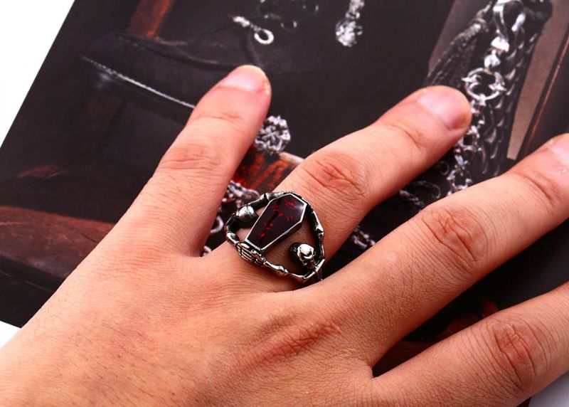 Retro Gothic Titanium Steel Men Ring Vampire Coffin Punk Regalo De Halloween Para Hombres