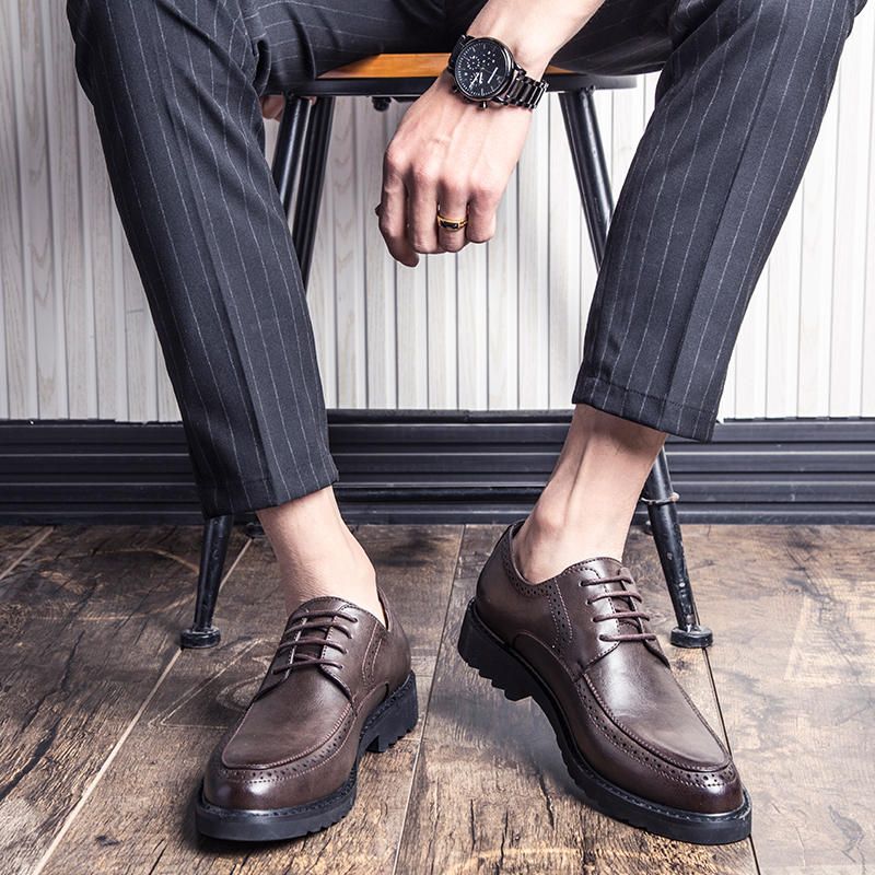 Oxfords De Cuero De Negocios Informales Tallados Con Brogue Retro