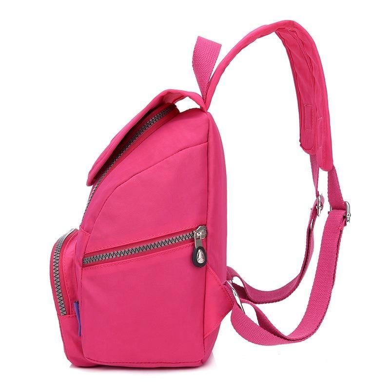 Mochila Con Solapa De Nailon Sólido Para Mujer Bolso Informal Impermeable