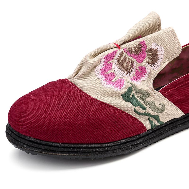 Zapatos De Mocasines Planos Con Bordado Floral Folkways