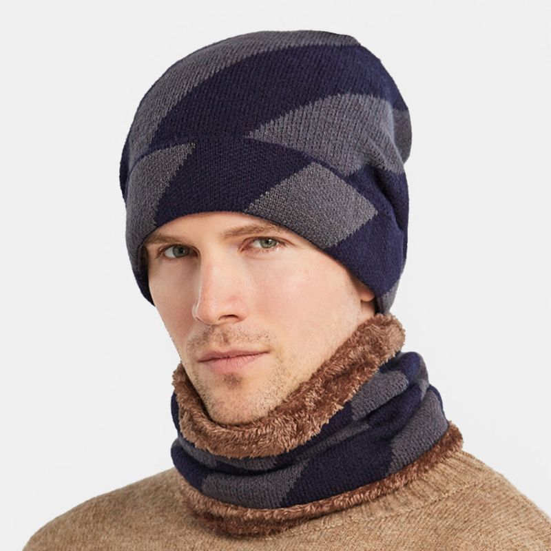 Hombres 2pcs Plus Terciopelo Grueso Trajes De Invierno Cálidos Patrón De Rayas Cuello Protección Facial Sombrero De Punto Bufanda