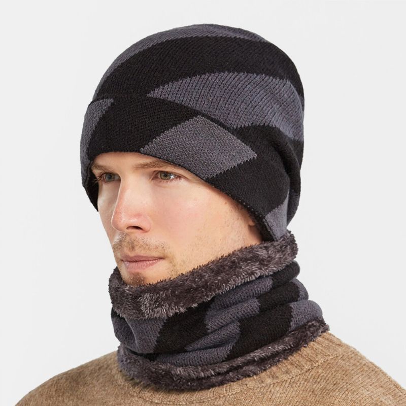 Hombres 2pcs Plus Terciopelo Grueso Trajes De Invierno Cálidos Patrón De Rayas Cuello Protección Facial Sombrero De Punto Bufanda