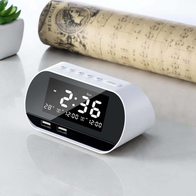 Dual Home Fm 2 Puertos Usb Cargador De Teléfono Reloj Despertador Multifuncional Raido Diseño Todo En Uno Con Altavoz Inalámbrico Brillo De Oficina Ajustable Pantalla Lcd Calendario Permanente