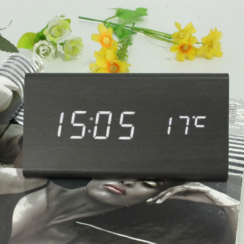 Triangular Wood Digital Led Alarm Table Reloj De Escritorio Pantalla Temperatura Tiempo