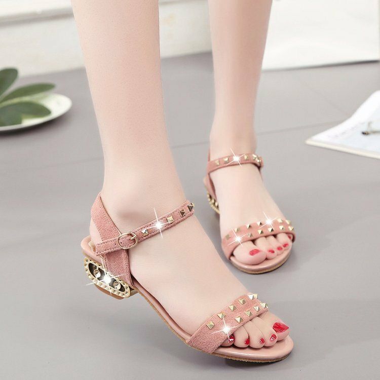 Sandalias De Tacón Bajo Con Hebilla Decorativa De Metal Con Pinchos Para Mujer