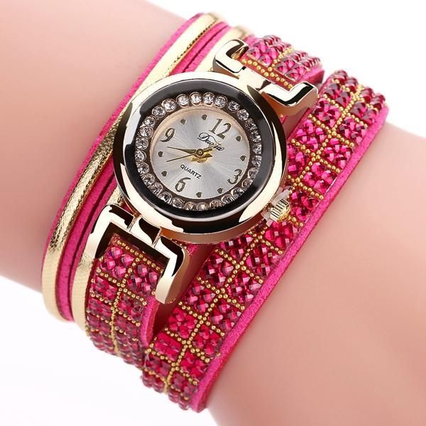 Pulsera De Banda De Cuero De Estilo De Moda Sinuoso Diamantes De Imitación Dial Relojes De Mujer Moement De Cuarzo