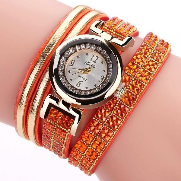 Pulsera De Banda De Cuero De Estilo De Moda Sinuoso Diamantes De Imitación Dial Relojes De Mujer Moement De Cuarzo