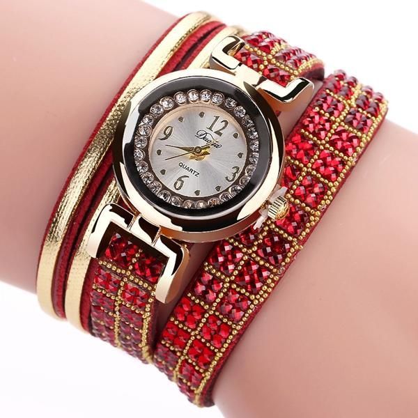 Pulsera De Banda De Cuero De Estilo De Moda Sinuoso Diamantes De Imitación Dial Relojes De Mujer Moement De Cuarzo