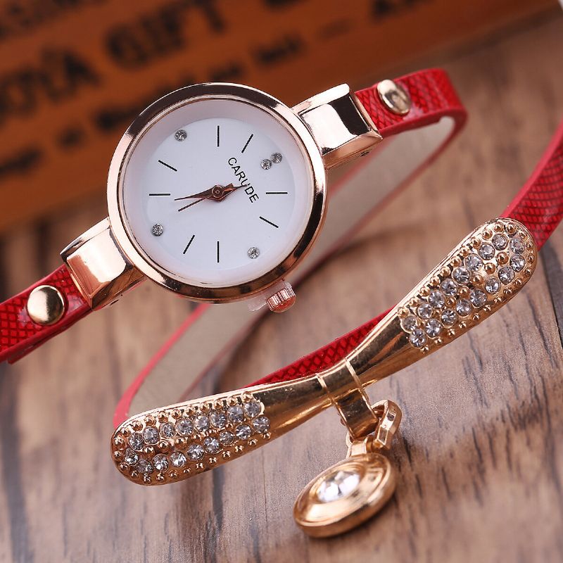 Retro Pu Correa Multi-layer Lady Watch Metal Geométrico Rhinestone Arco Colgante Mujeres Reloj De Cuarzo