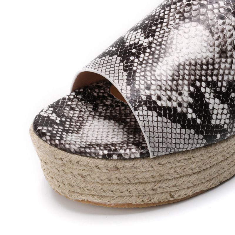 Serpentine Soft Comforting Round Toe Wedge Cómodas Pantuflas