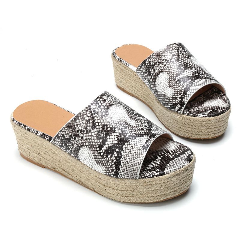 Serpentine Soft Comforting Round Toe Wedge Cómodas Pantuflas